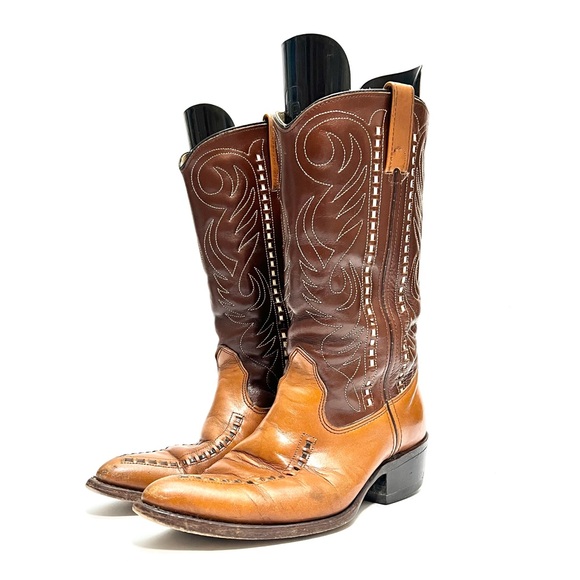 Vintage 1980s men's brown leather two tone pointed toe mid calf cowboy boots